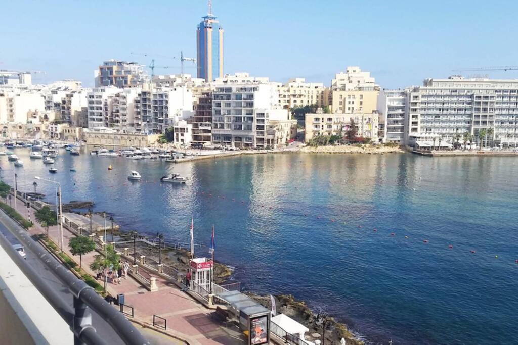 شقة St Julians' Sea Front, Spectacular View,